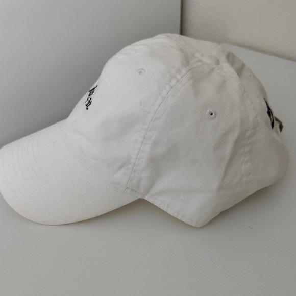 Nike unisex White Cap with Black Just Do It Embroidery OS - Picture 2 of 5